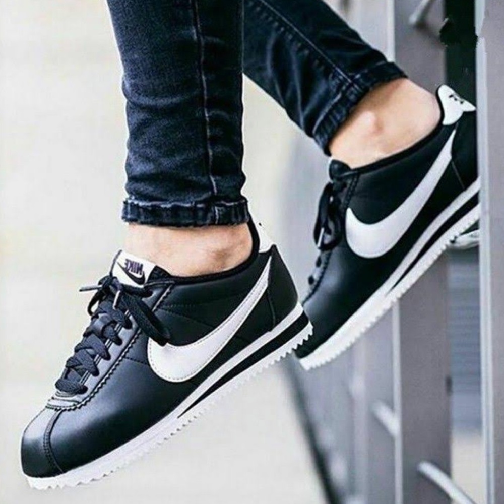 Nike Classic Cortez Black & White Sneakers